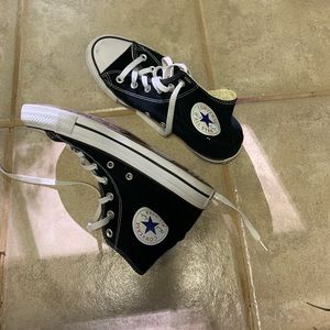 BLACK HIGH TOP CONVERSE 💫 PRICE DROP!